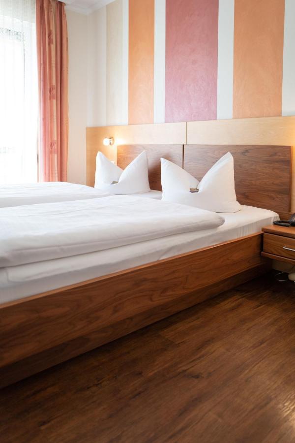 Hotel Koenigsteiner Hof Кёнигштайн Экстерьер фото
