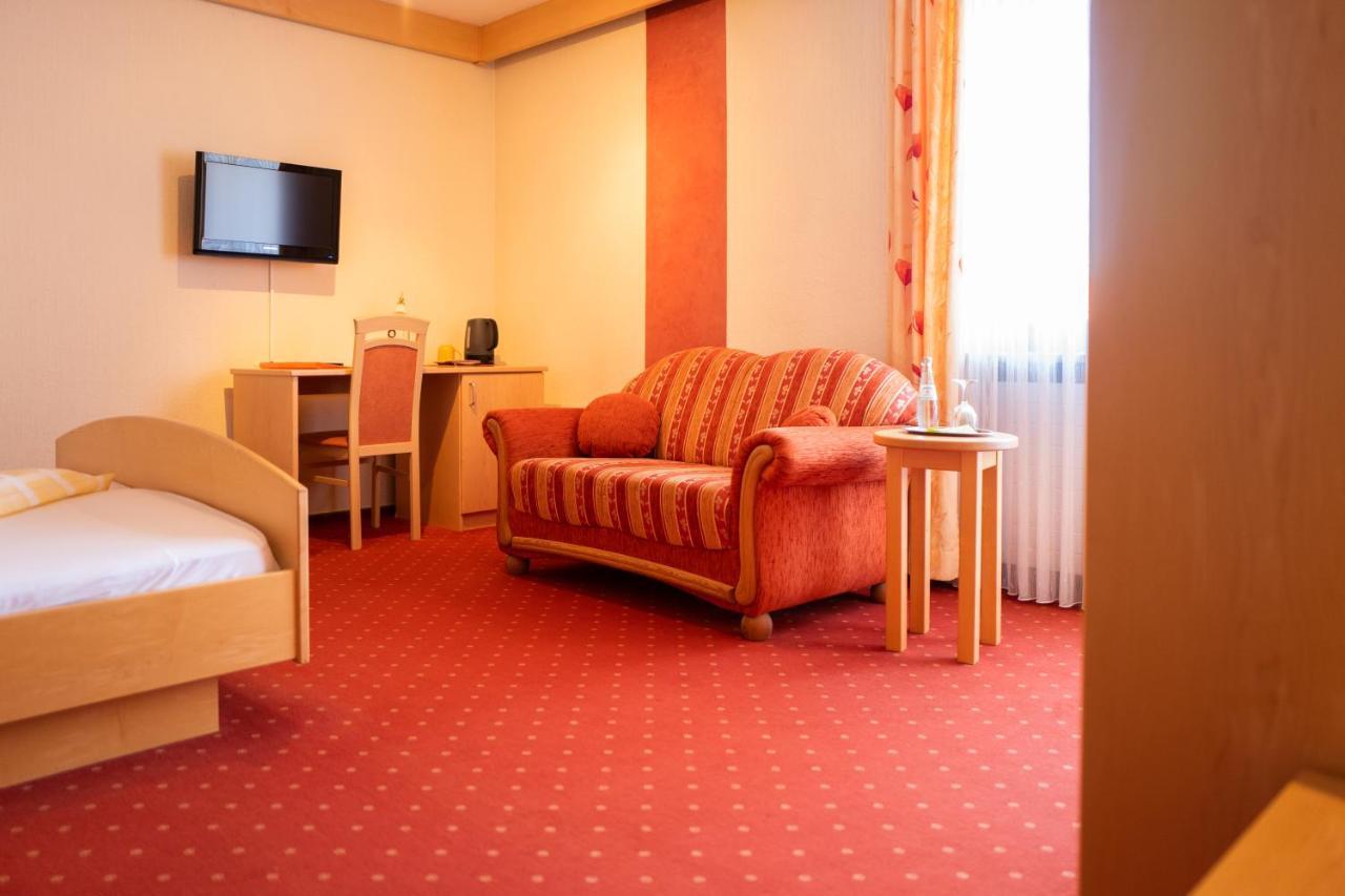 Hotel Koenigsteiner Hof Кёнигштайн Экстерьер фото