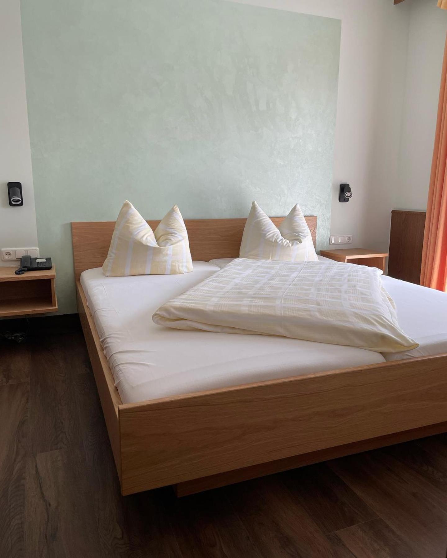 Hotel Koenigsteiner Hof Кёнигштайн Экстерьер фото