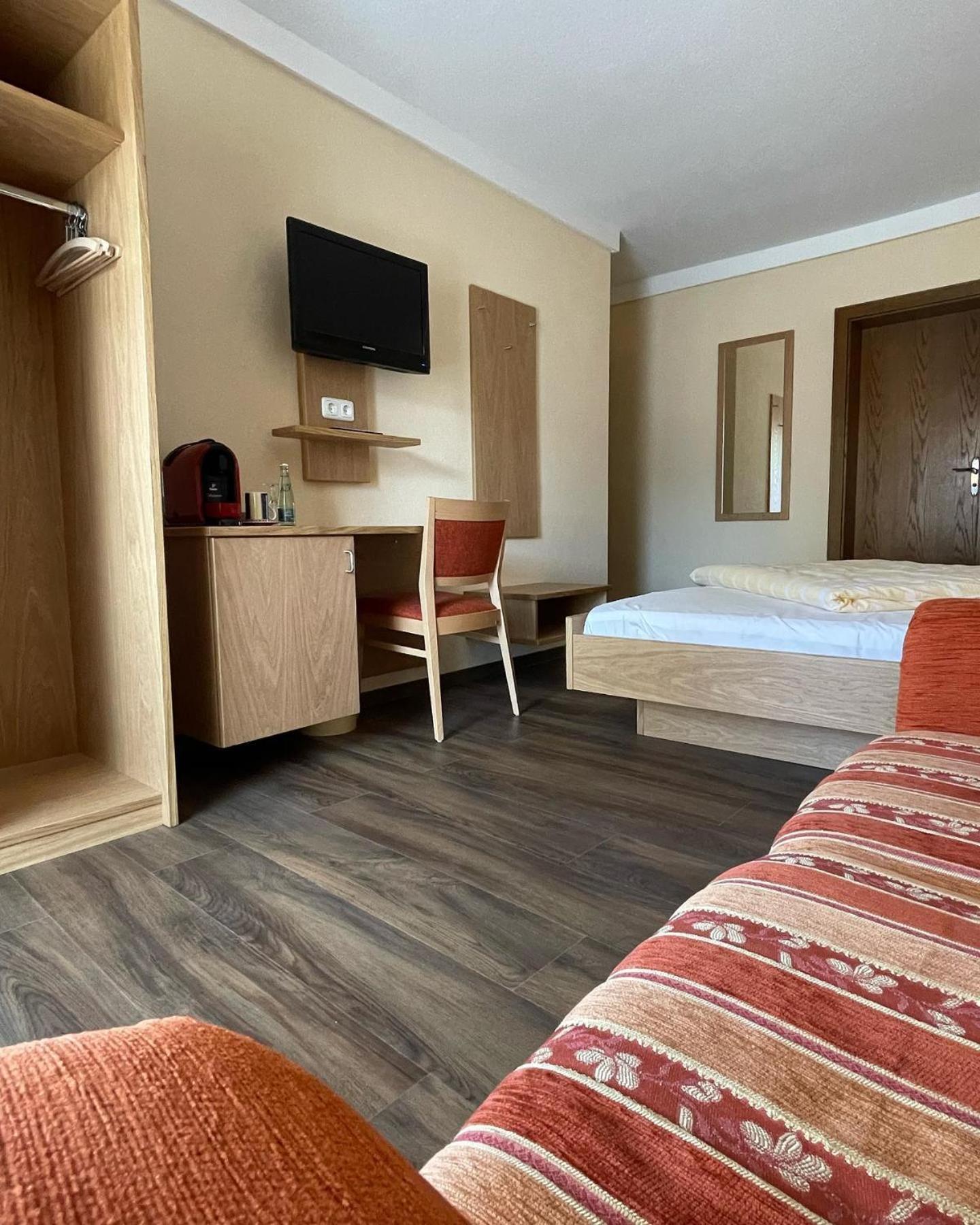 Hotel Koenigsteiner Hof Кёнигштайн Экстерьер фото