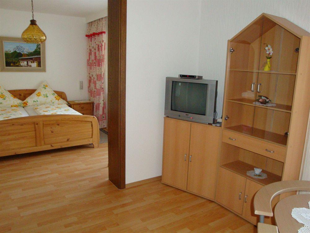 Hotel Koenigsteiner Hof Кёнигштайн Экстерьер фото