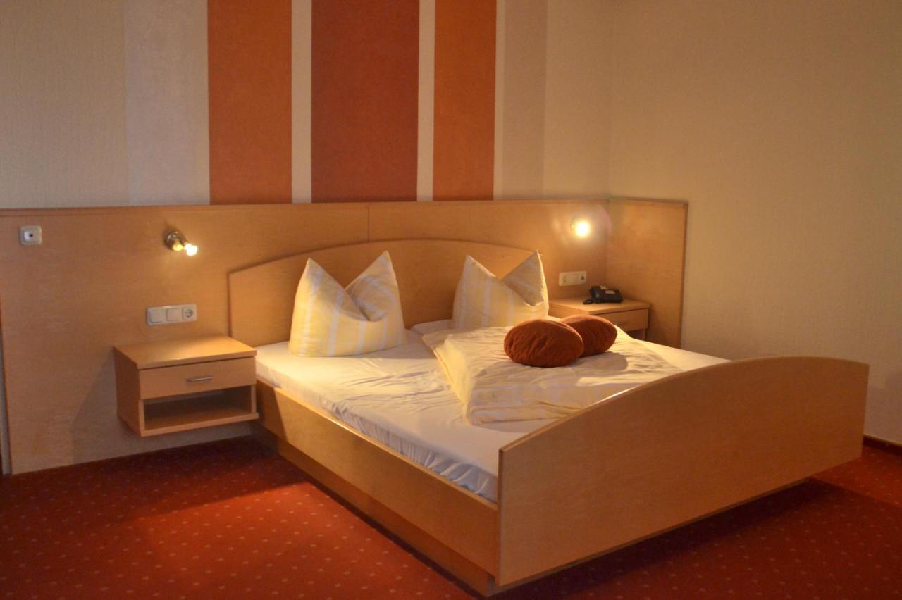 Hotel Koenigsteiner Hof Кёнигштайн Экстерьер фото