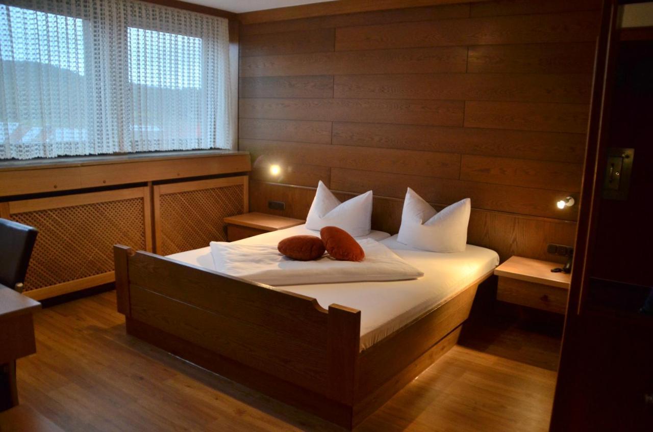 Hotel Koenigsteiner Hof Кёнигштайн Экстерьер фото
